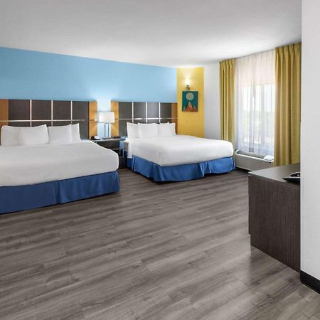 Days Inn & Suites By Wyndham Lubbock Medical Center Exteriér fotografie