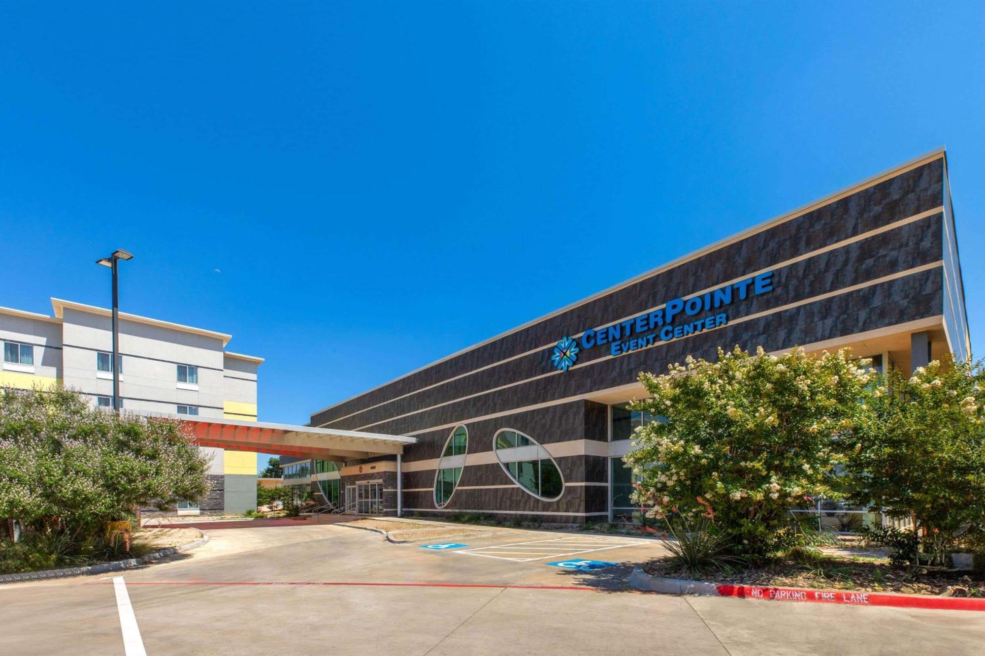 Days Inn & Suites By Wyndham Lubbock Medical Center Exteriér fotografie