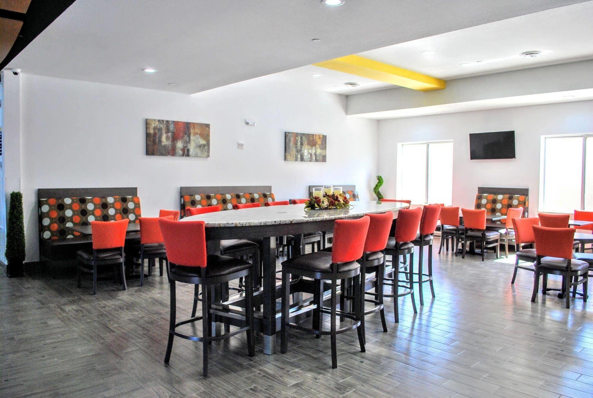 Days Inn & Suites By Wyndham Lubbock Medical Center Exteriér fotografie